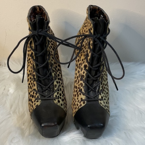 💕2/$20💕Betsey Johnson Cheetah Print Boots NWOT Size 7.5 - Picture 5 of 12